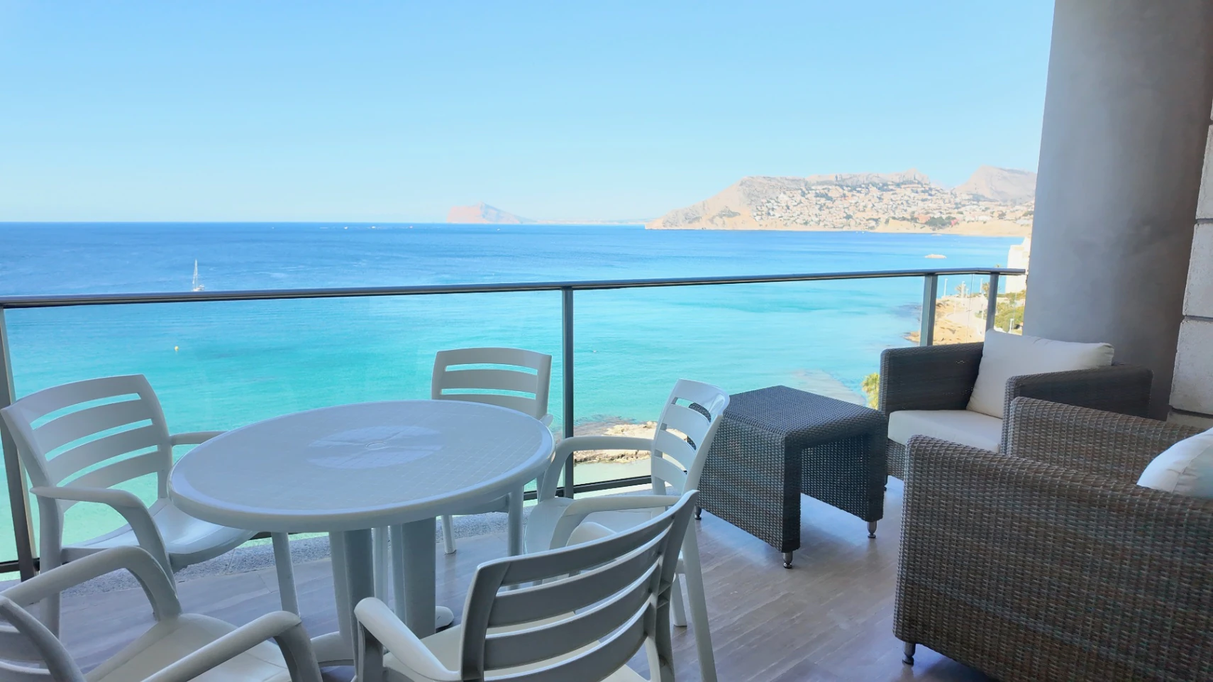 Apartamento en venta de 3 dormitorios en Puerto, Calpe.