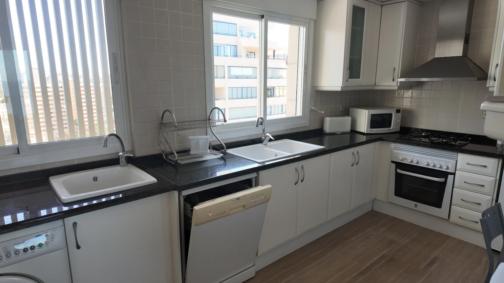 Apartamento en venta de 3 dormitorios en Puerto, Calpe.