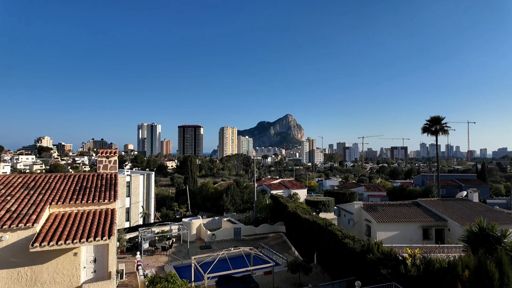 Chalet independiente en Calpe con piscina privada: 3 habitaciones.