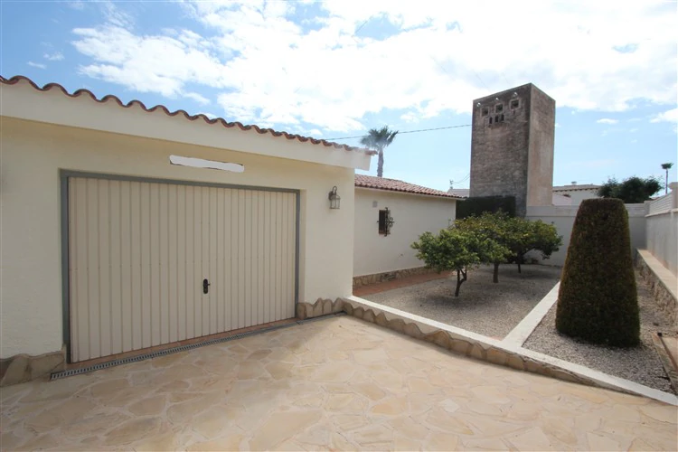 Villa con vistas al Peñon