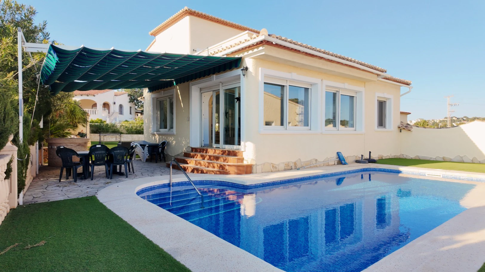 Chalet independiente en Calpe con piscina privada: 3 habitaciones.