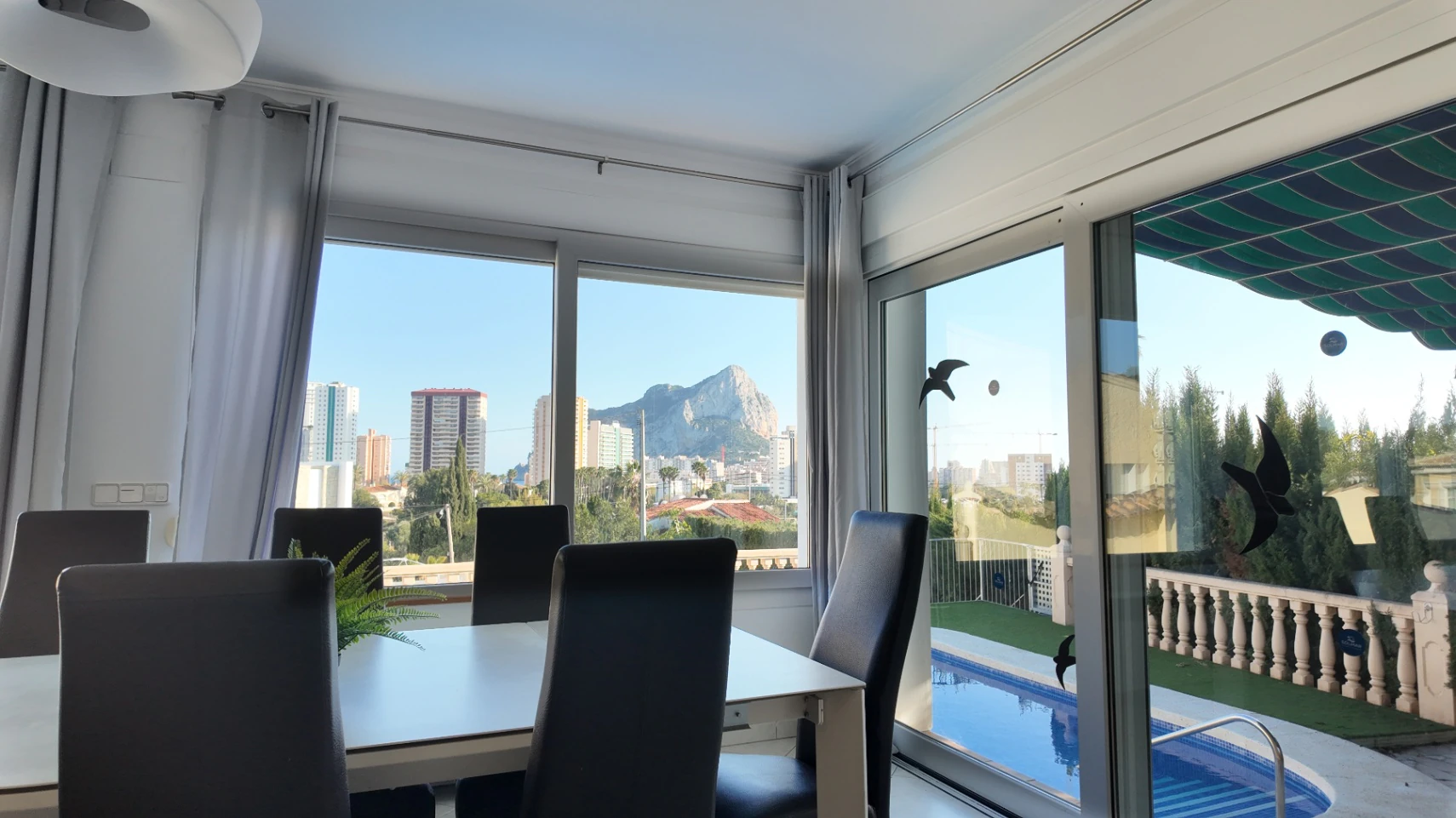 Chalet independiente en Calpe con piscina privada: 3 habitaciones.