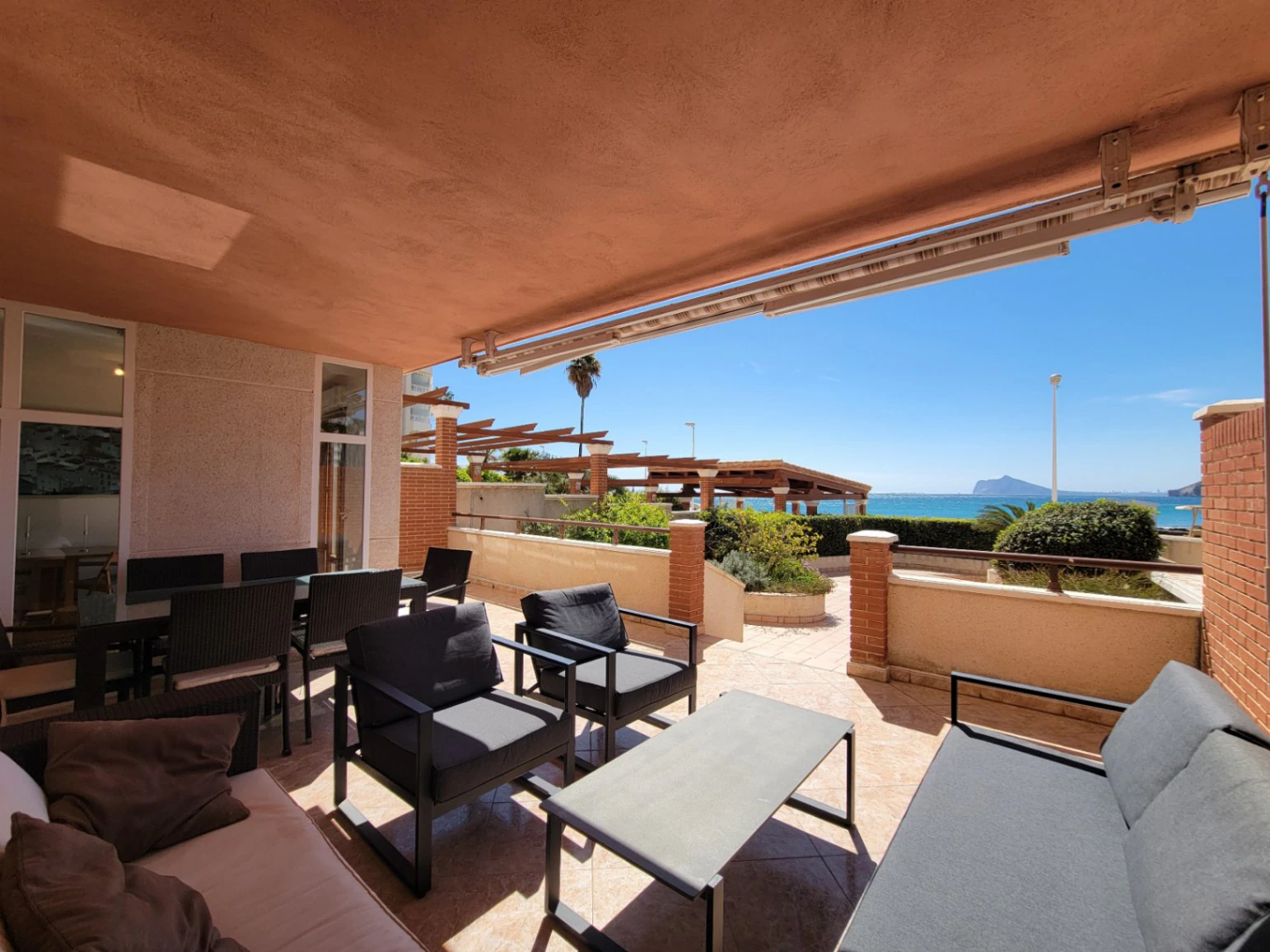 Apartamento en primera linea de playa con acceso directo a la playa.