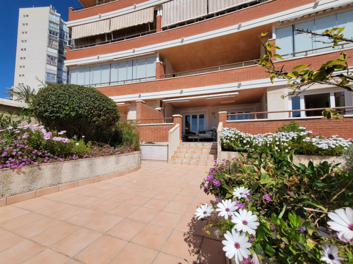 Apartamento en primera linea de playa con acceso directo a la playa.