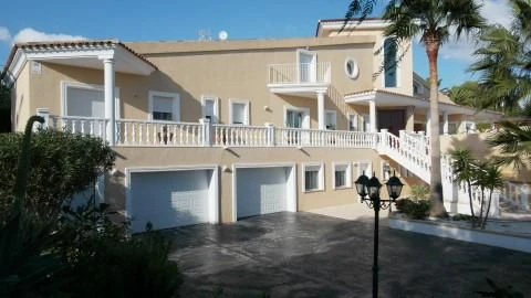 Chalet/Villa en venta en L'alfas Del Pi