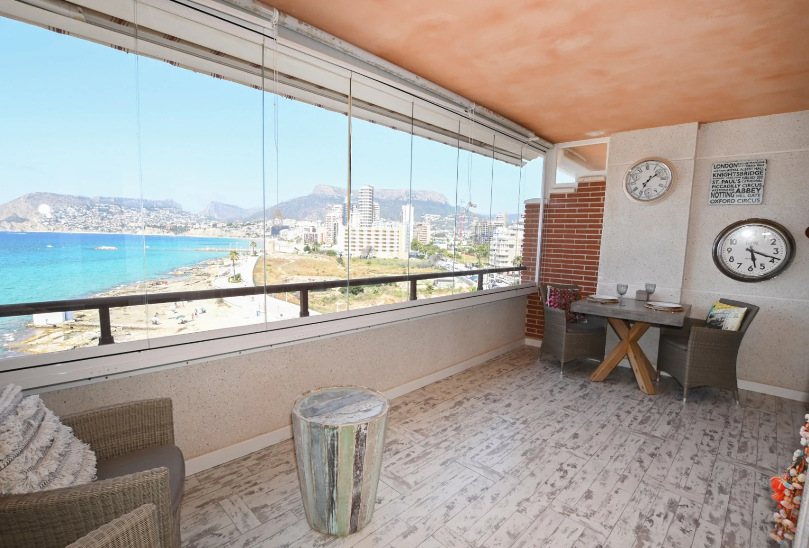 Fantástico Apartamento en Primera Línea