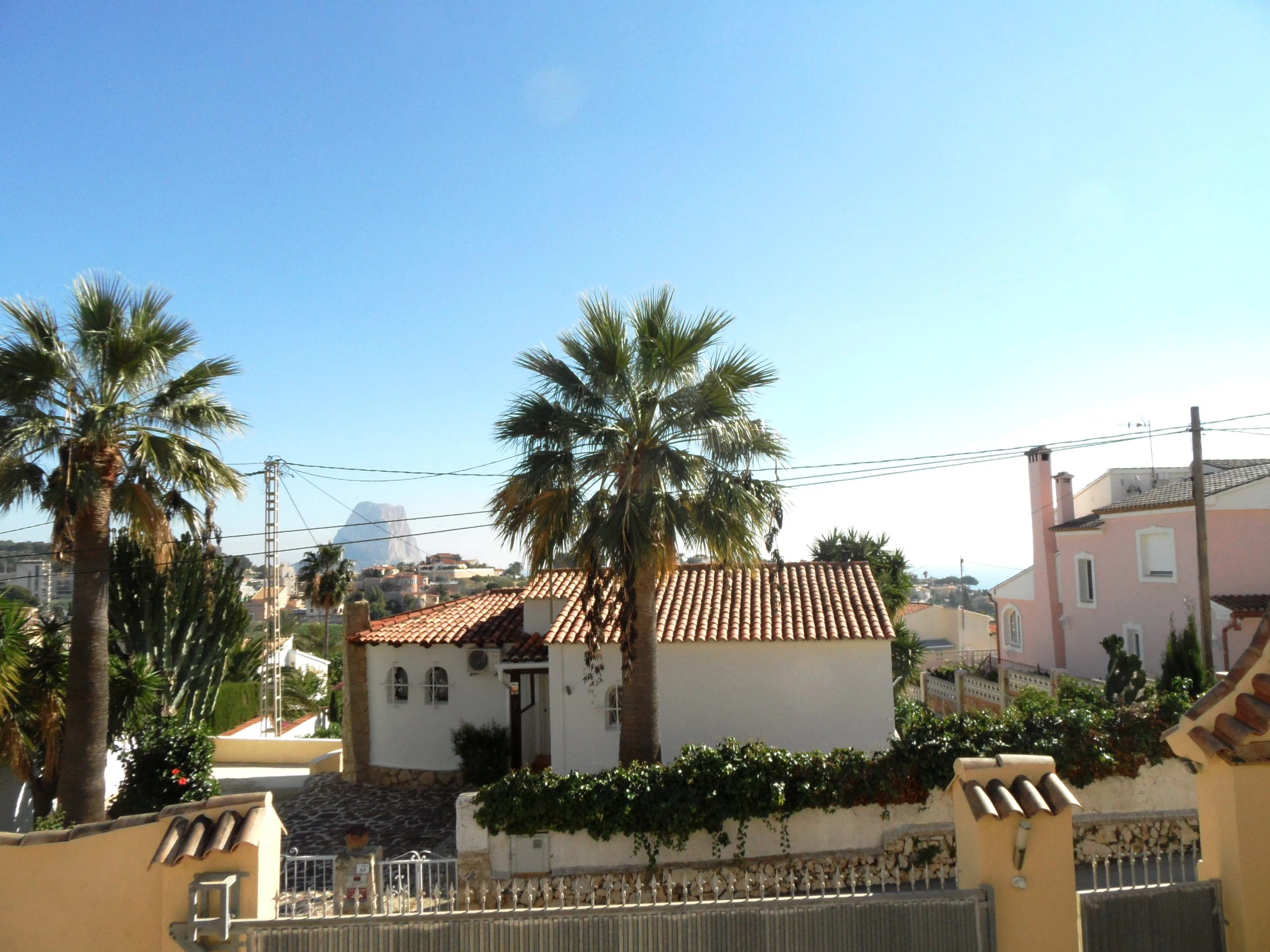 Amplia villa con preciosas vistas.