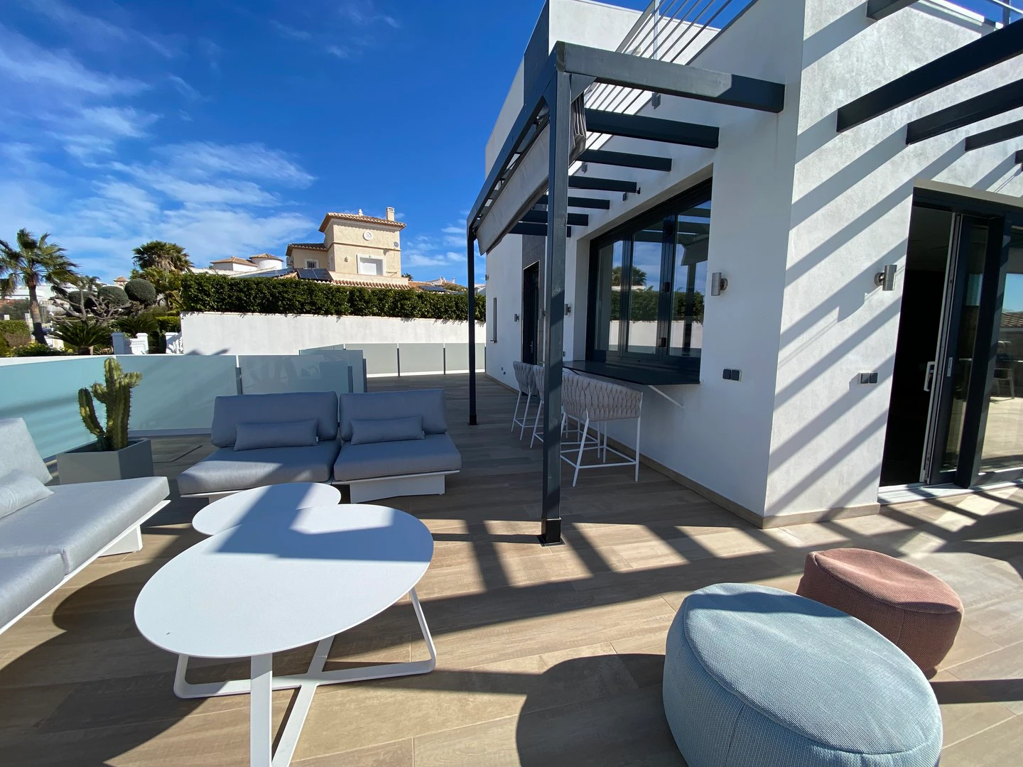 Se vende una hermosa villa bioclimática recién construida.
