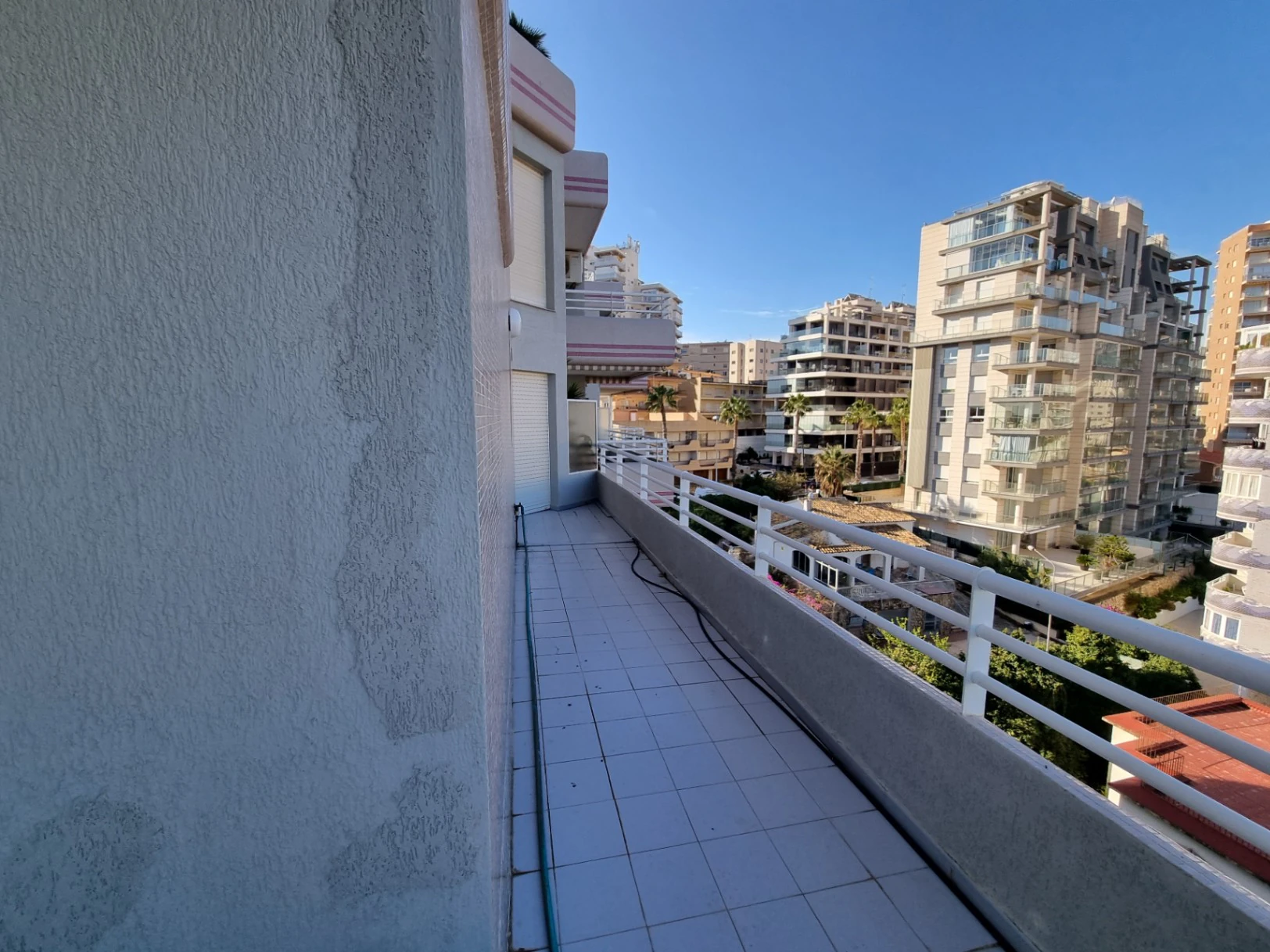 APARTAMENTO SITUADO EN PRIMERA LINEA