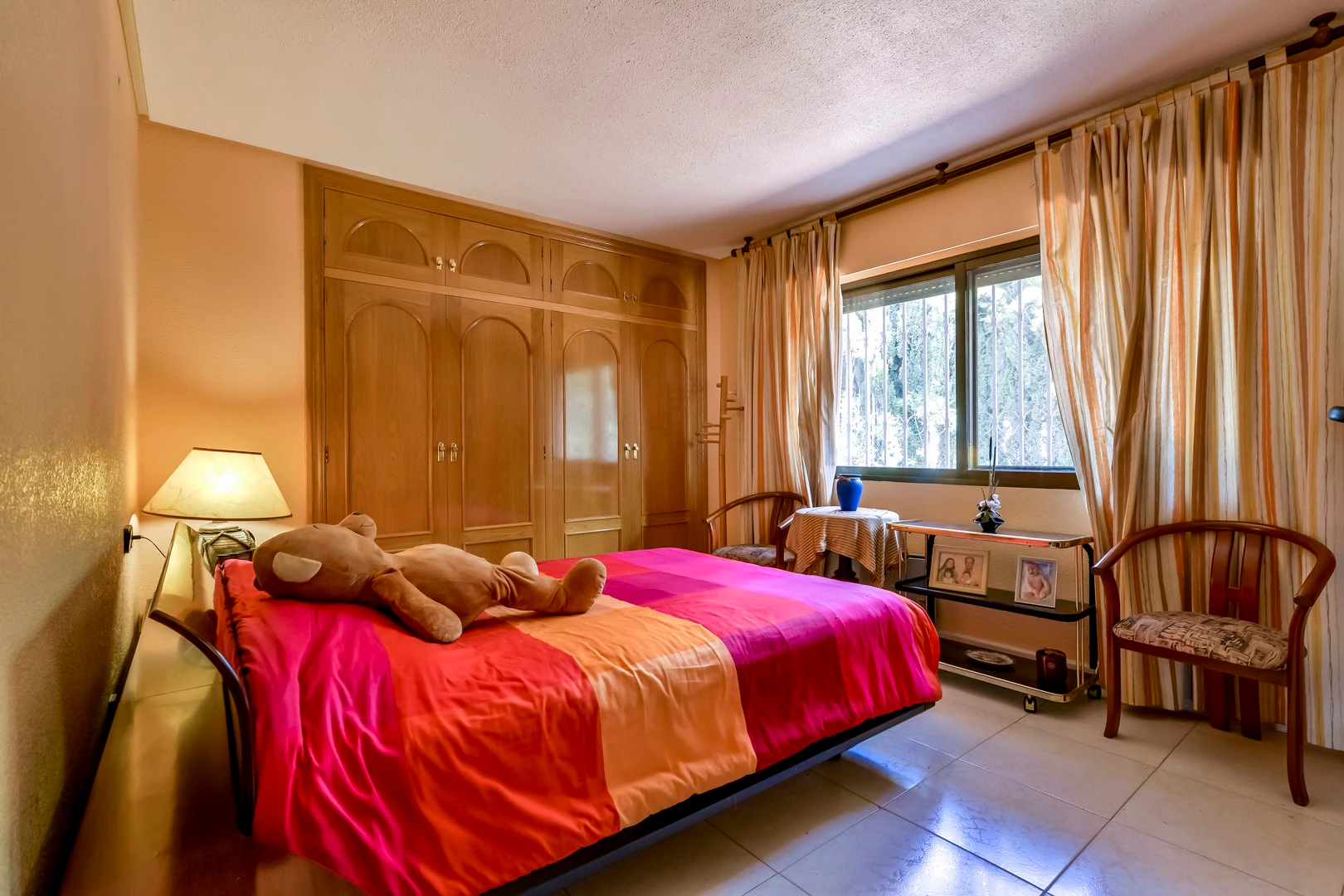 AMPLIA CASA EN BENIDORM