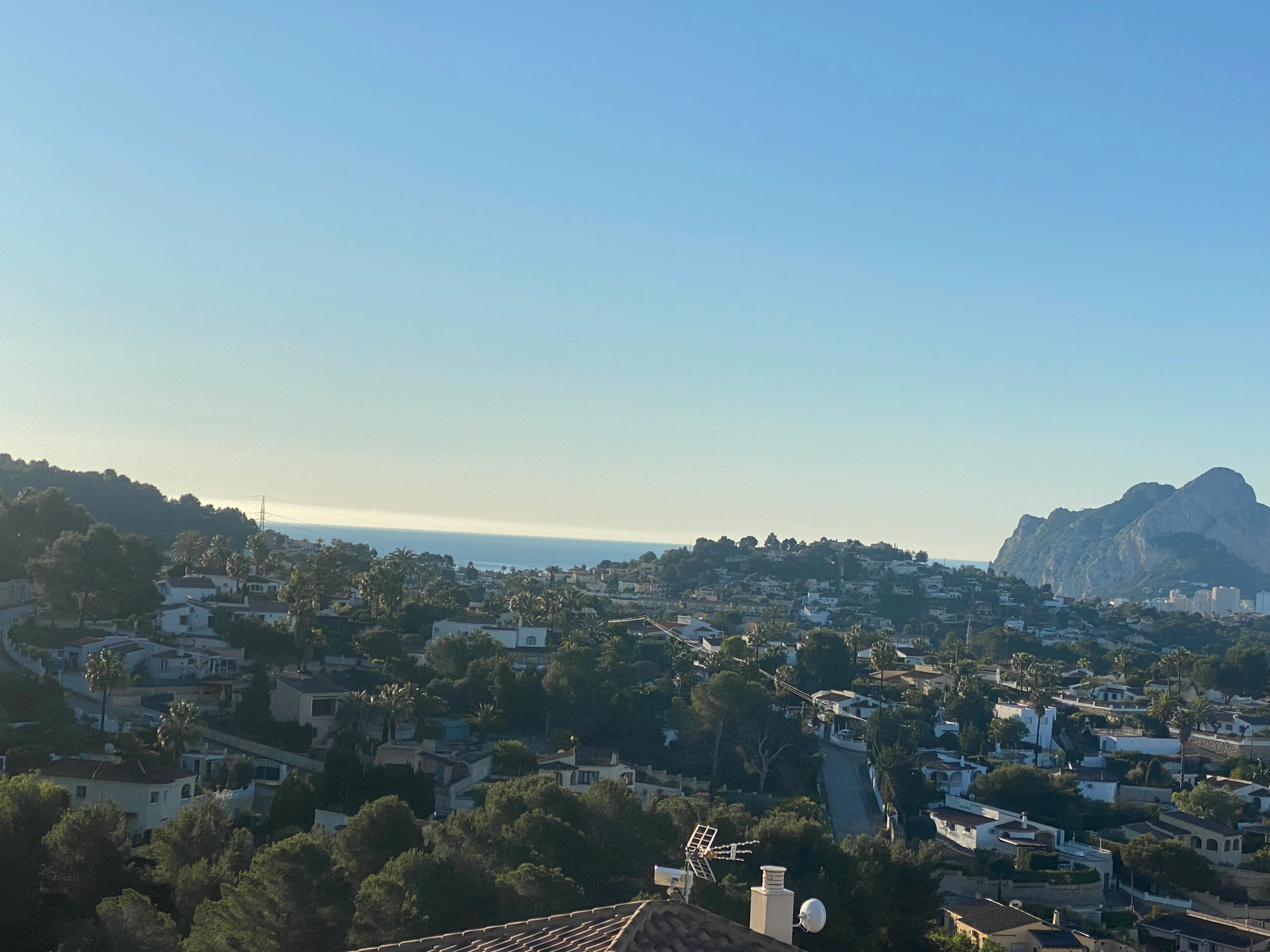 Impresionante parcela con increíbles vistas al pueblo y al mar. ¡ÚLTIMA UNIDAD con vistas al mar!