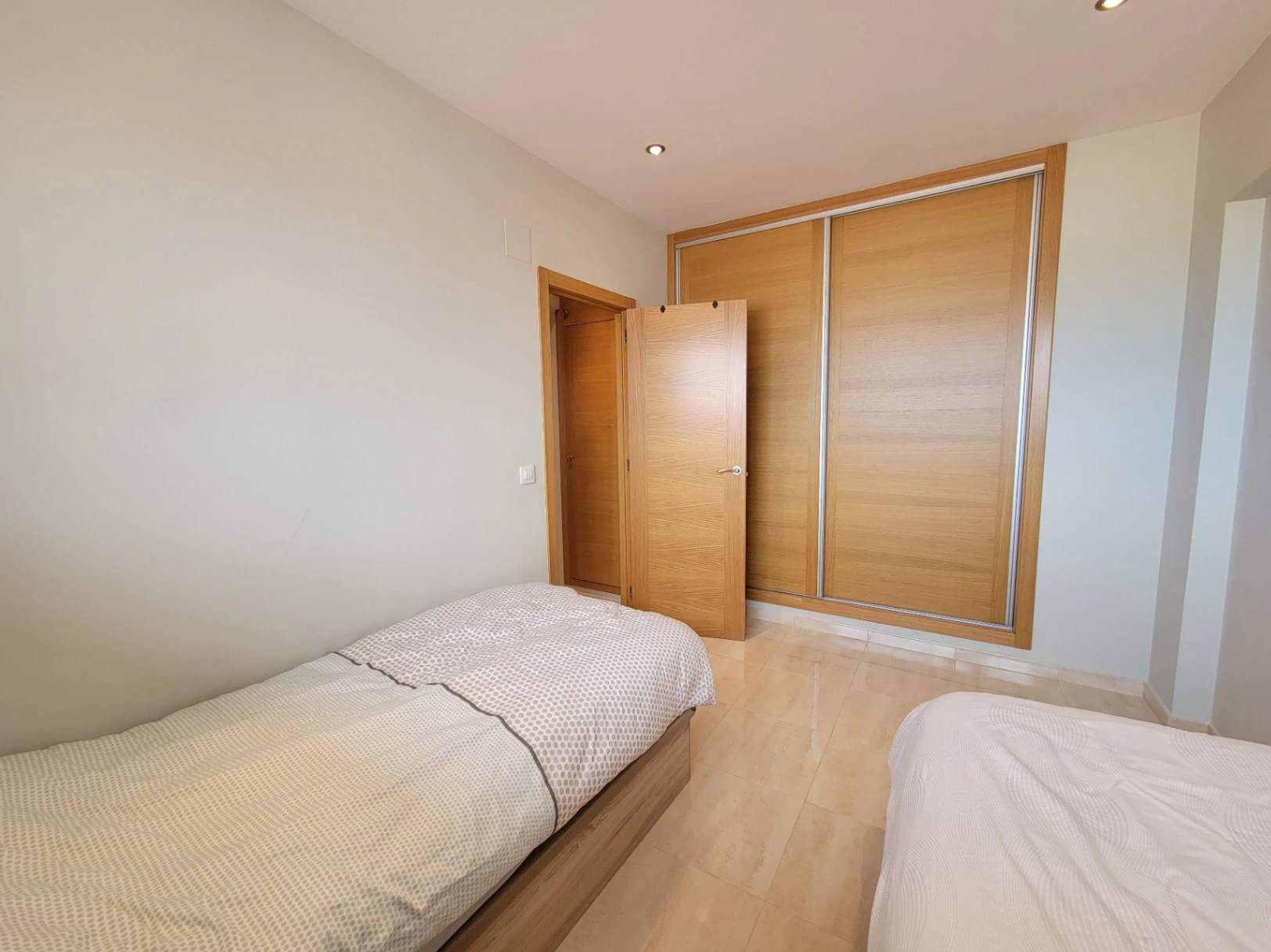 APARTAMENTO CERCA DE TODOS LOS SERVICIOS Y DE LA PLAYA