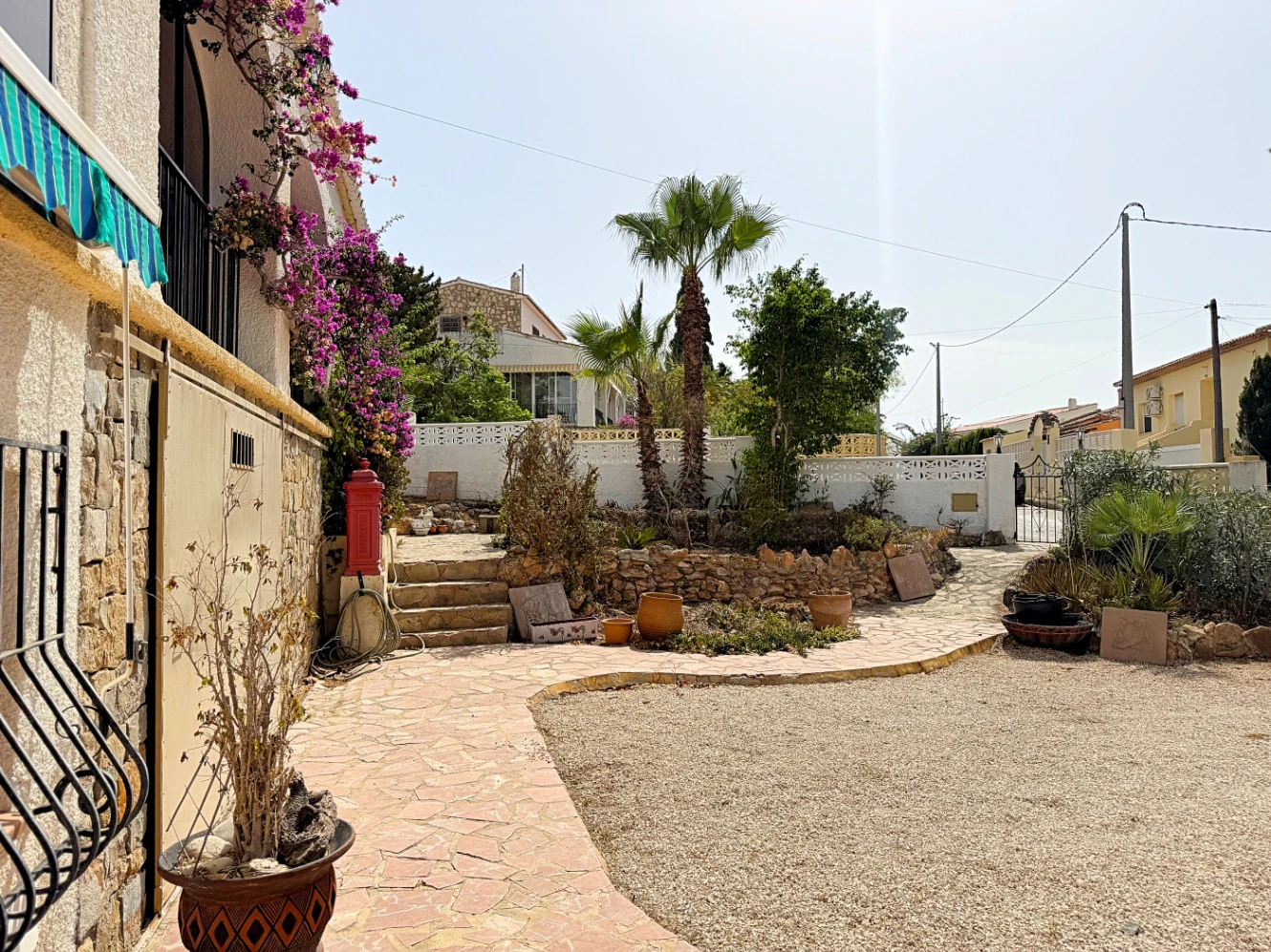 Encantadora Villa en Calpe con Vistas Panorámicas en Zona Residencial Exclusiva