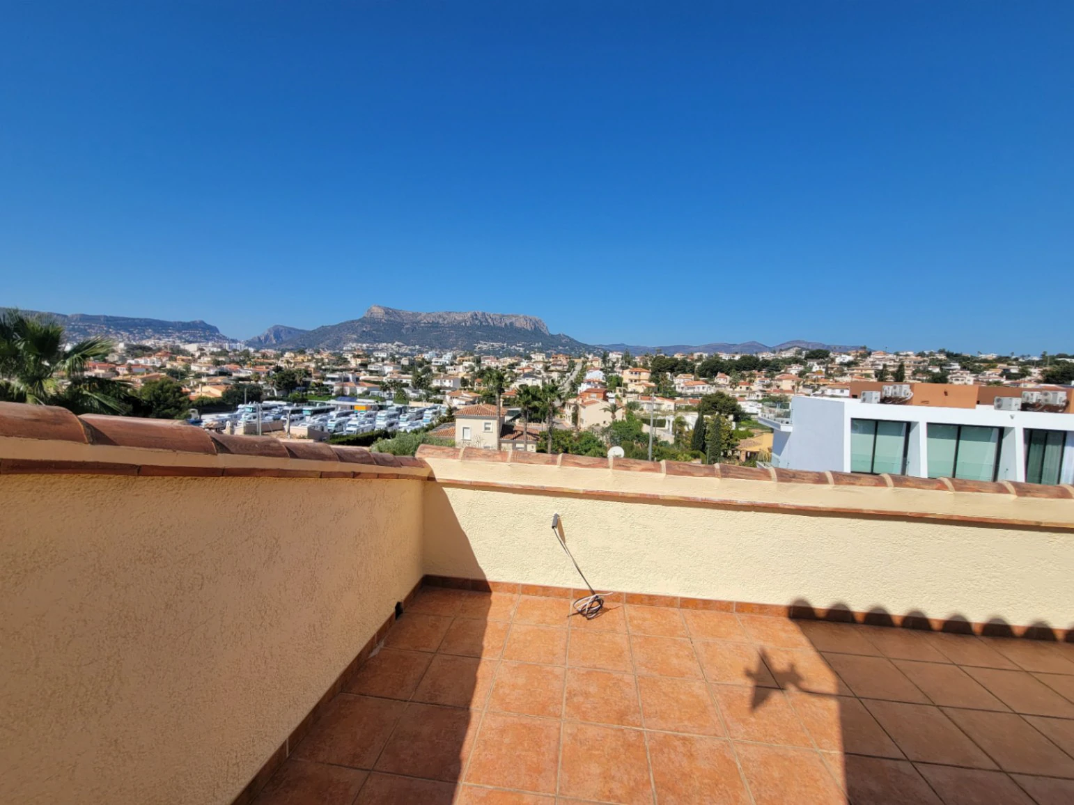 VILLA UBICADA EN MUY BUENA ZONA