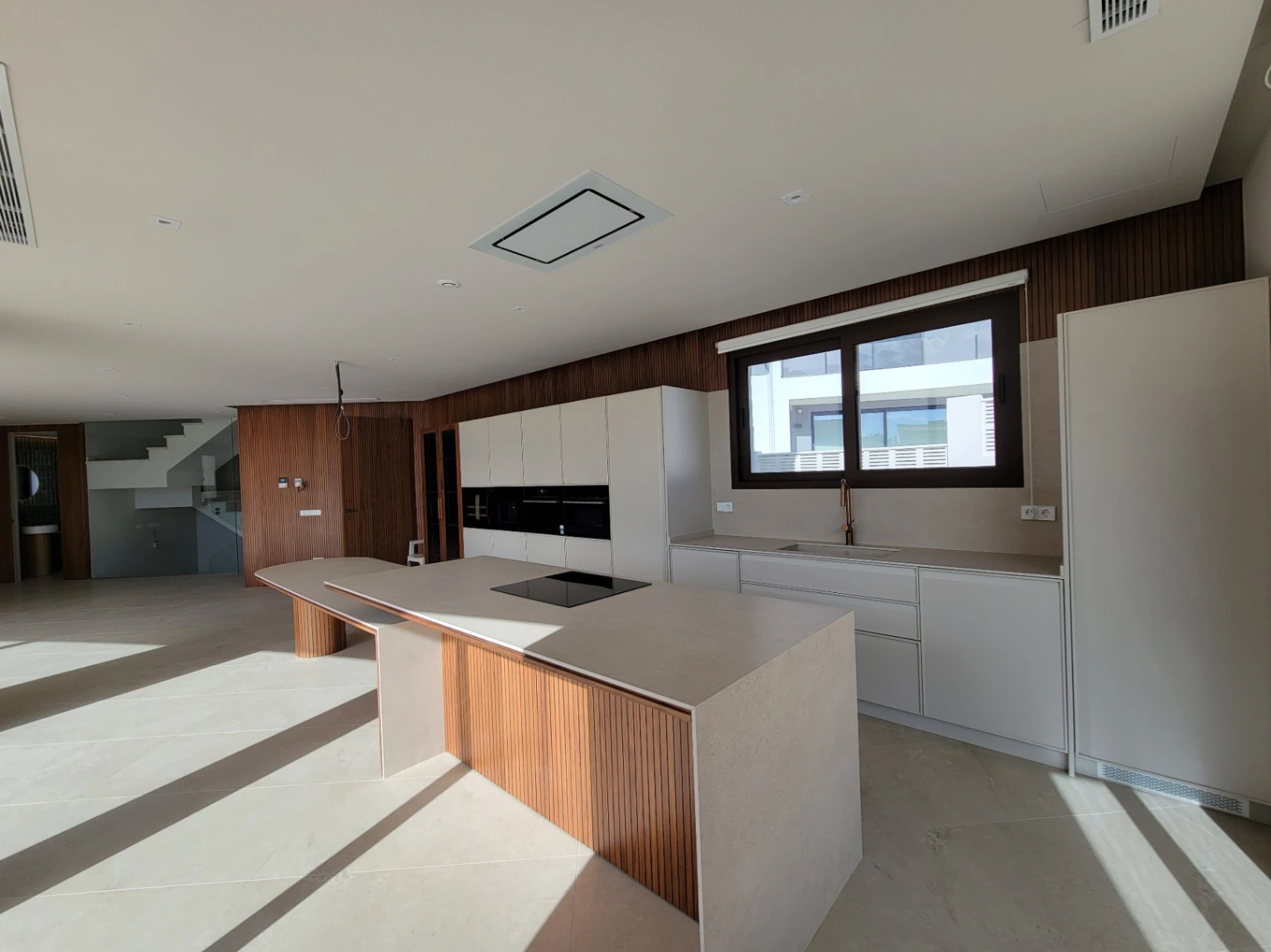 VILLA DE NUEVA CONSTRUCCION CERCA DE TODOS LOS SERVICIOS