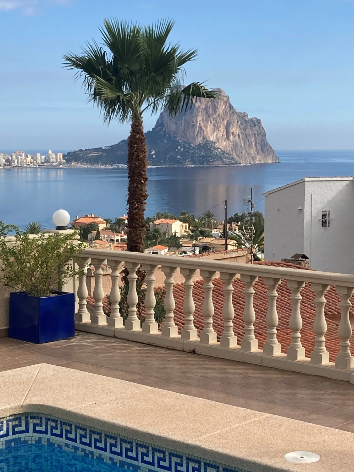 VILLA EN MARYVILLA CON VISTAS ESPECTACULARES