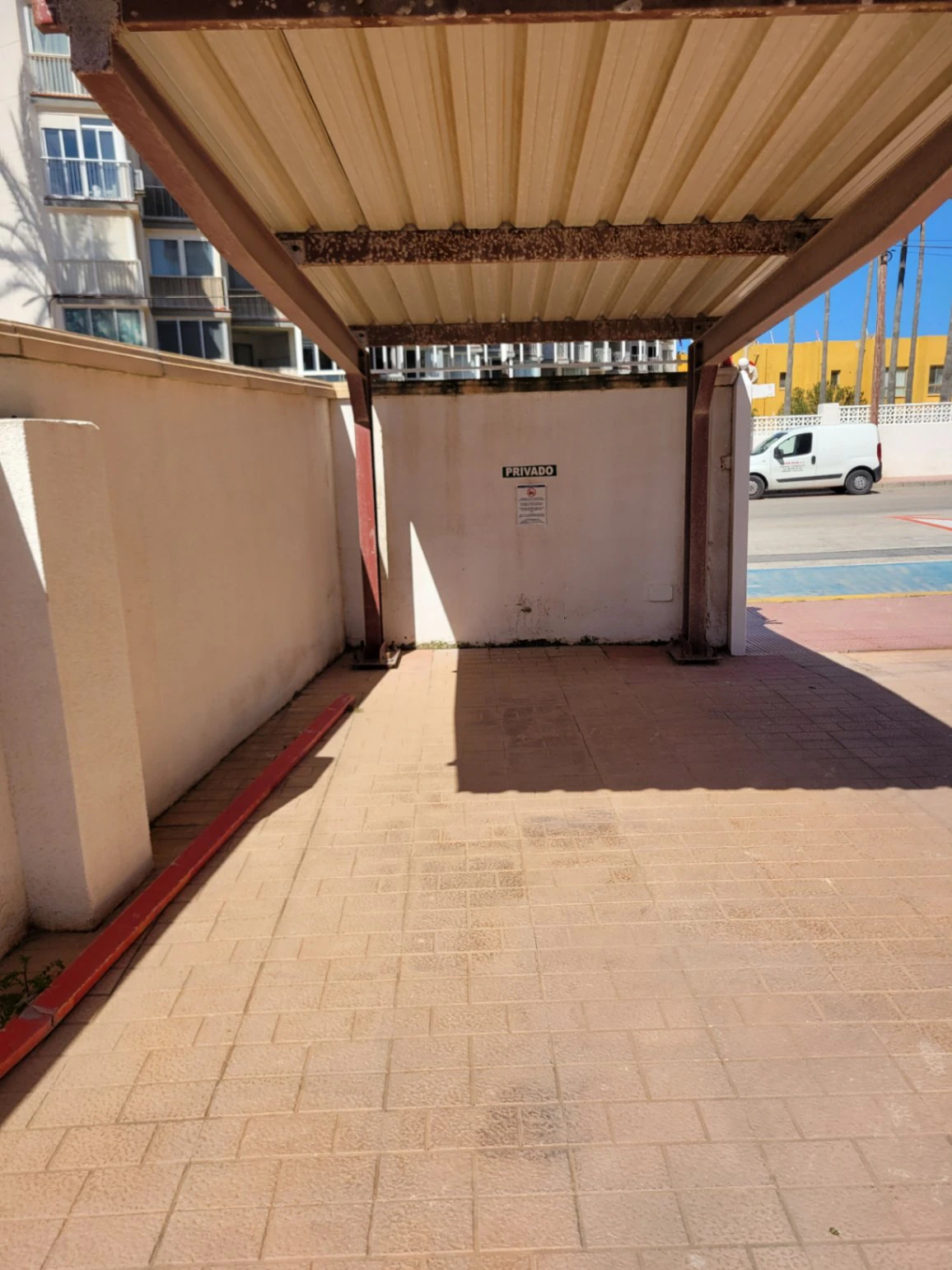 Apartamento en primera linea de playa con acceso directo a la playa.