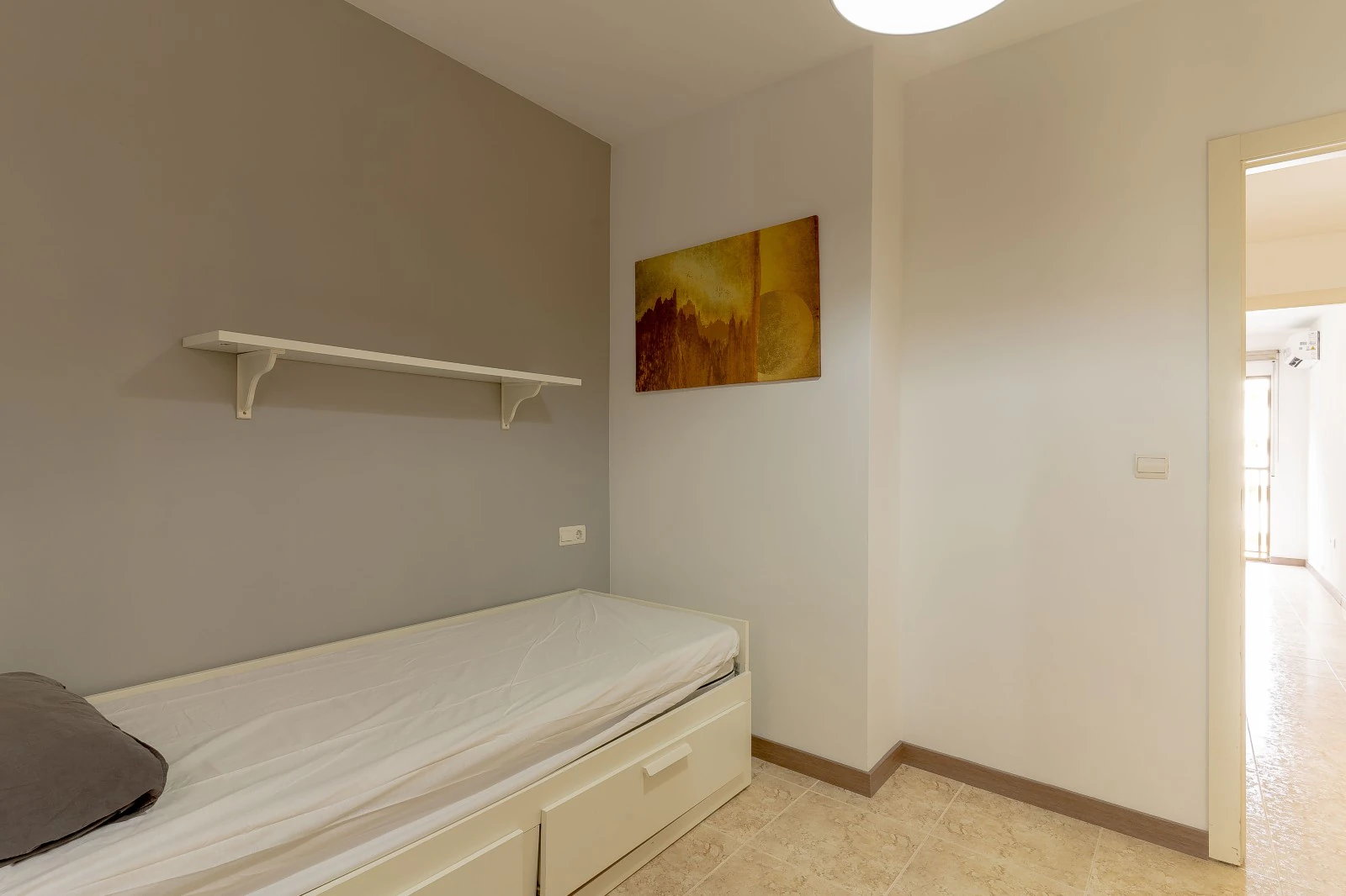 BONITO APARTAMENTO TOTALMENTE RENOVADO