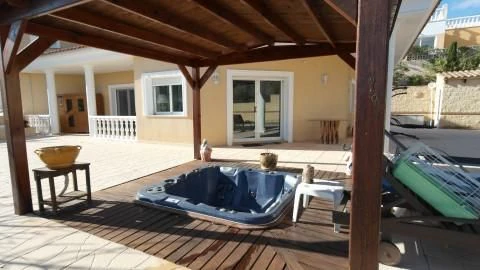 Chalet/Villa en venta en L'alfas Del Pi