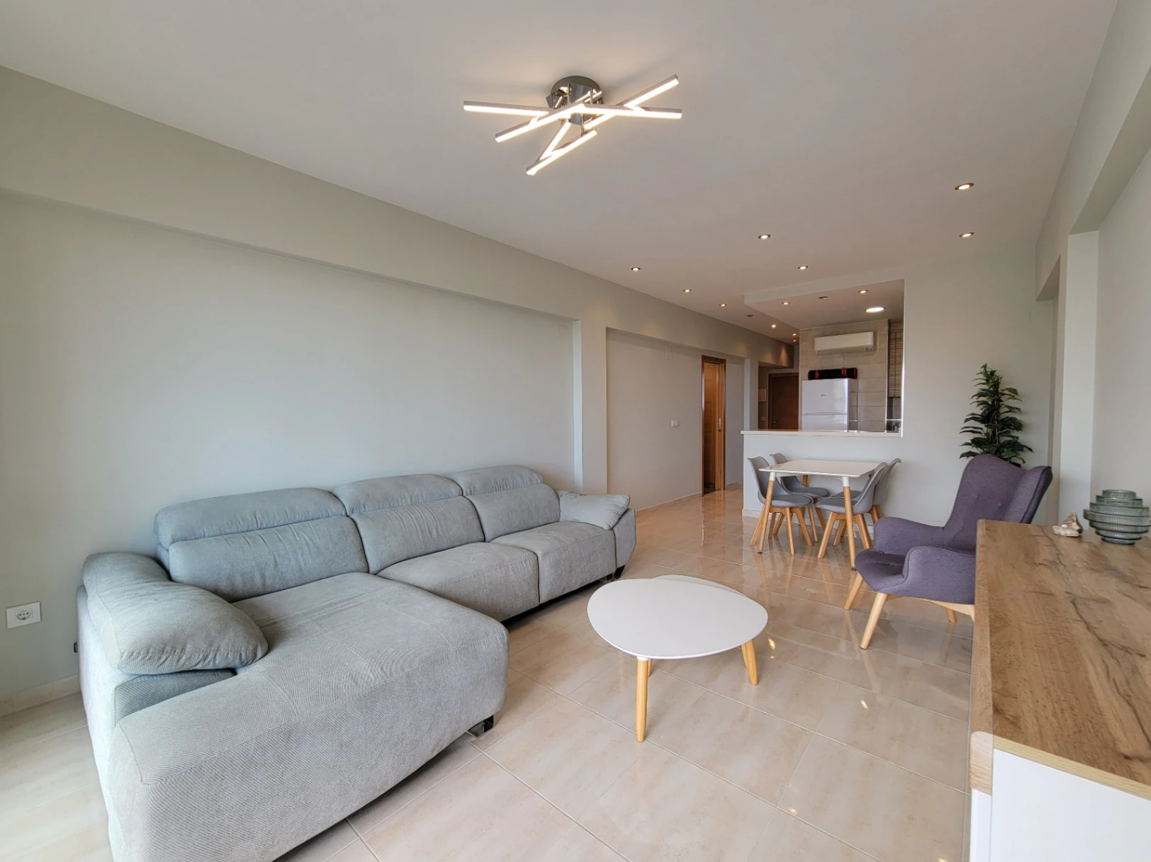 APARTAMENTO CERCA DE TODOS LOS SERVICIOS Y DE LA PLAYA