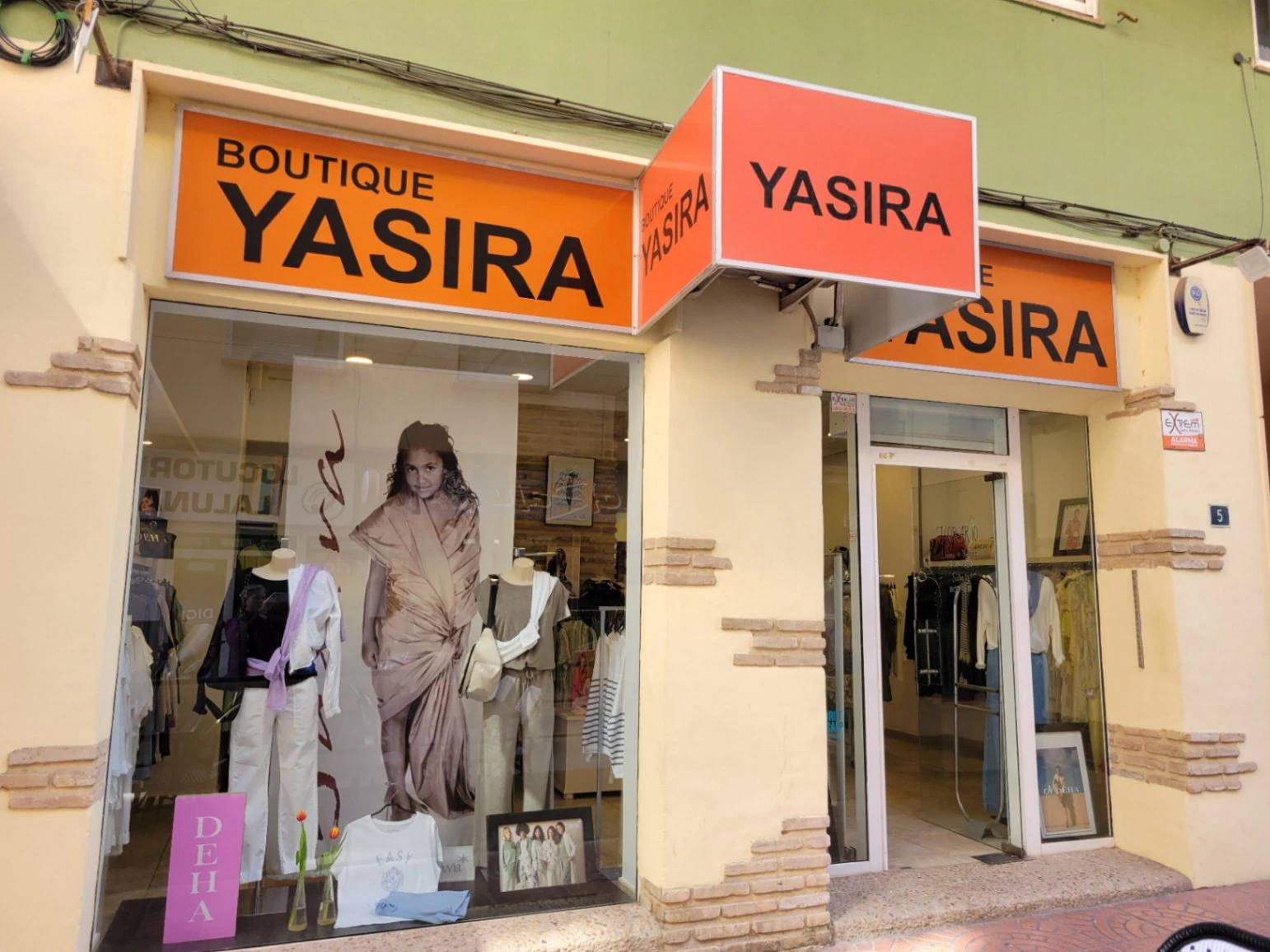 LOCAL COMERCIAL EN EXCELENTE UBICACION