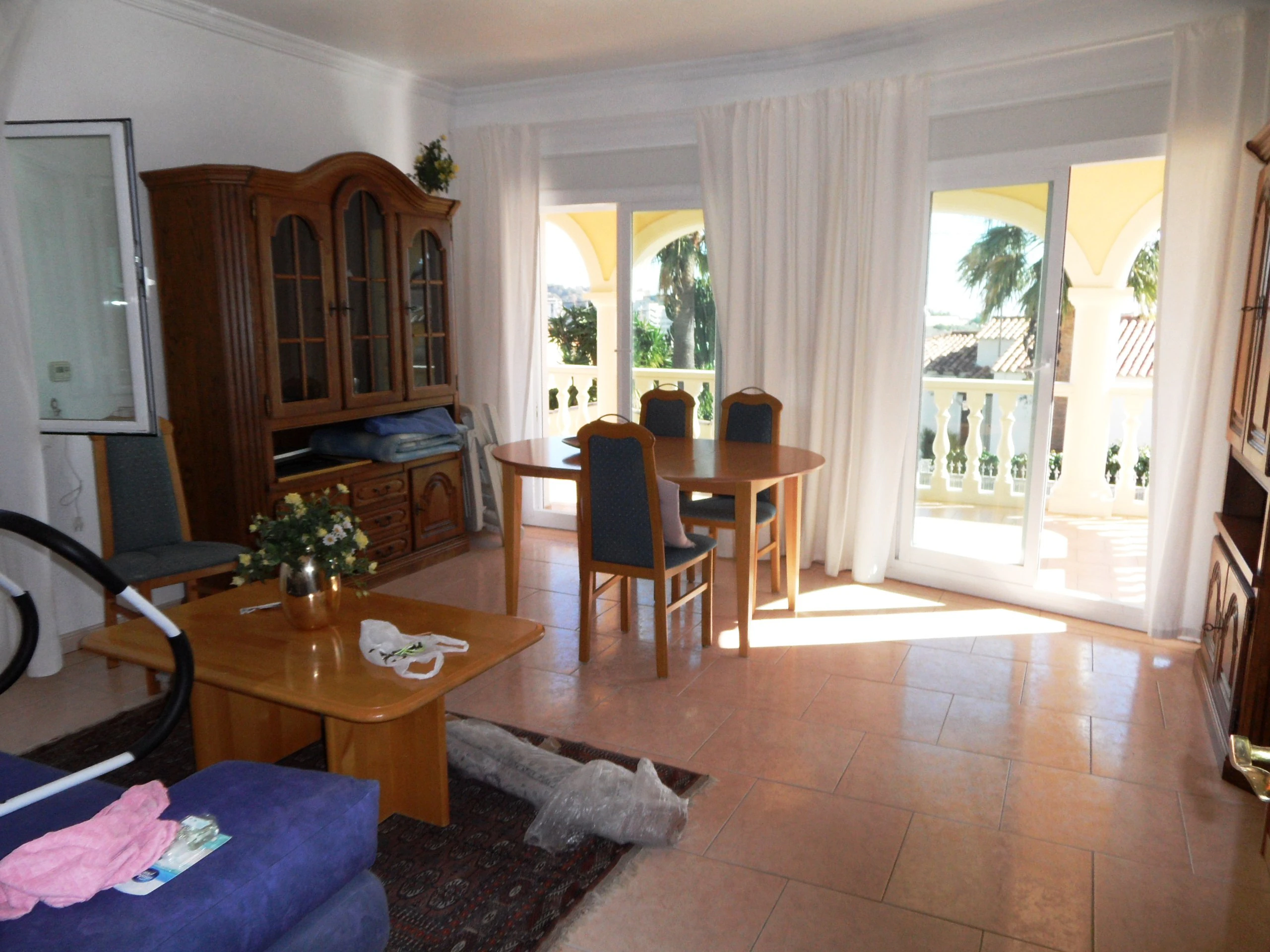 Amplia villa con preciosas vistas.