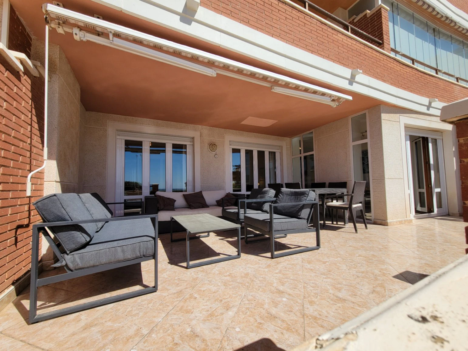 Apartamento en primera linea de playa con acceso directo a la playa.