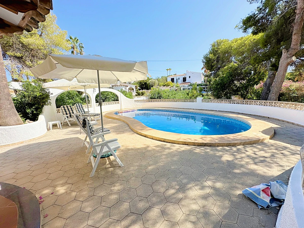 En zona de Los Pinos Si te identificas con el estilo mediterráneo...Esta es tu casa!!