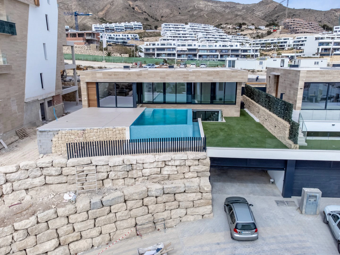 MODERNA VILLA EN FINESTRAT