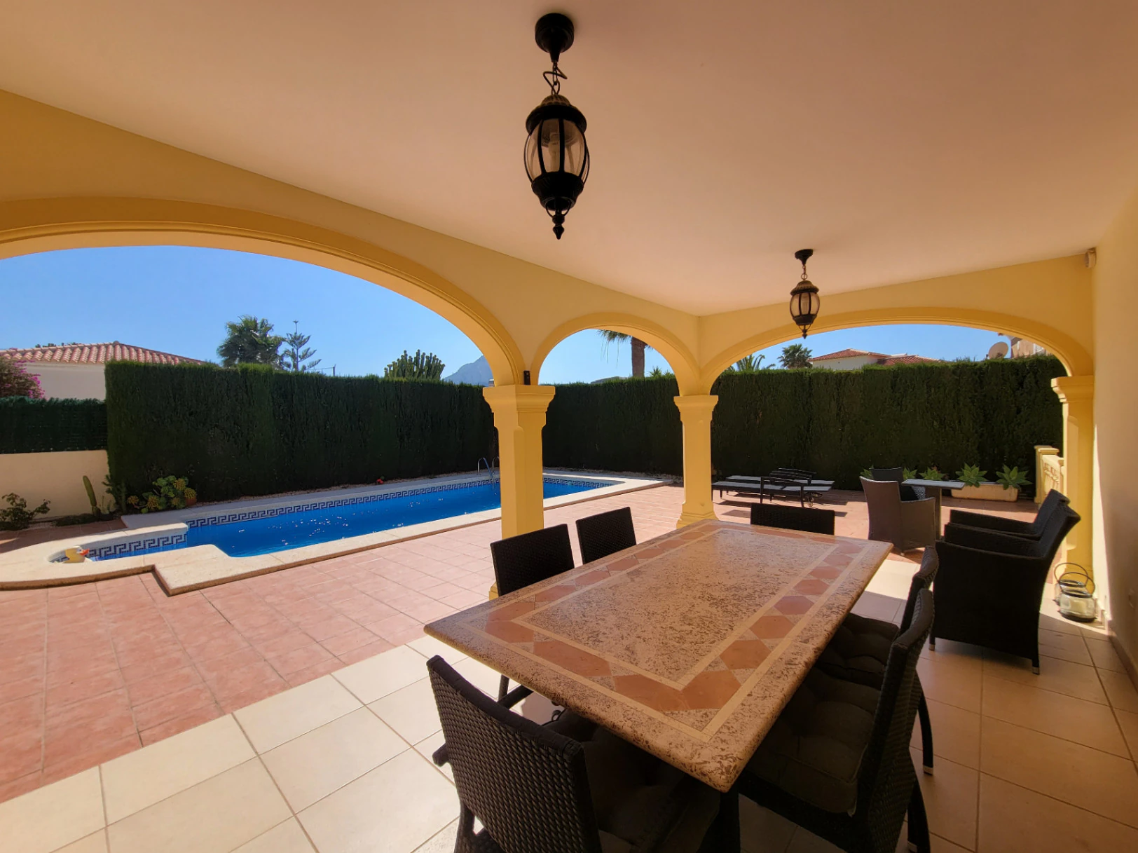 VILLA UBICADA EN MUY BUENA ZONA