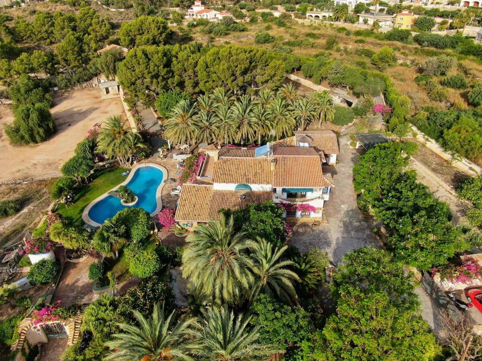 Finca única en Calpe con vistas al mar