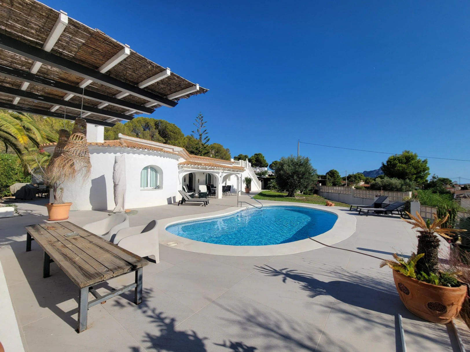 VILLA PRECIOSA CERCA DE TODOS LOS SERVICIOS