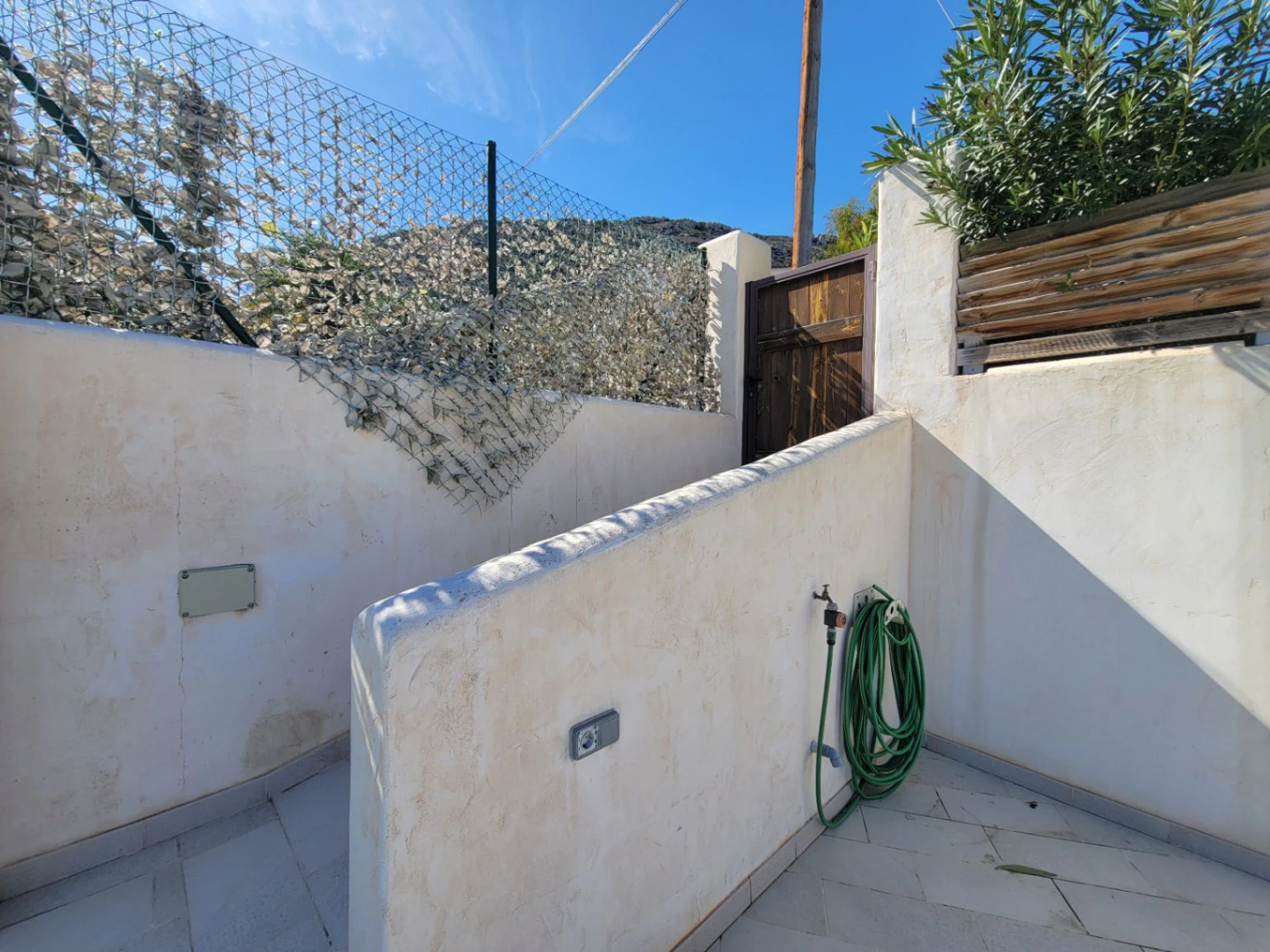 VILLA EN MARYVILLA CON VISTAS ESPECTACULARES CON PROYECTO MODERNO