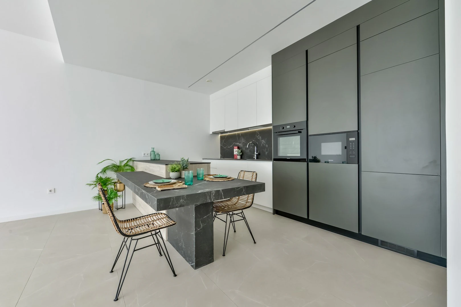 MODERNA VILLA EN FINESTRAT