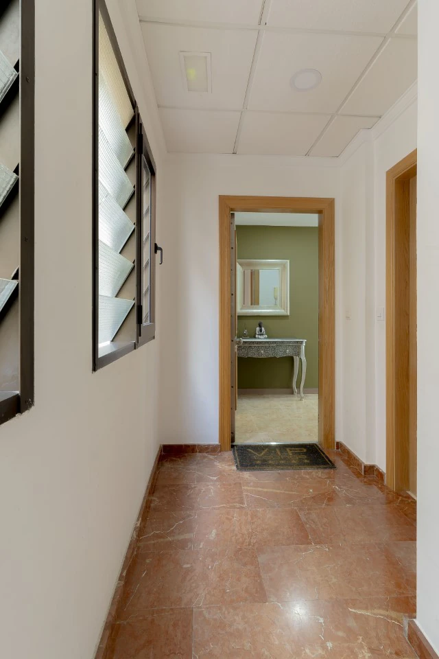 BONITO APARTAMENTO TOTALMENTE RENOVADO