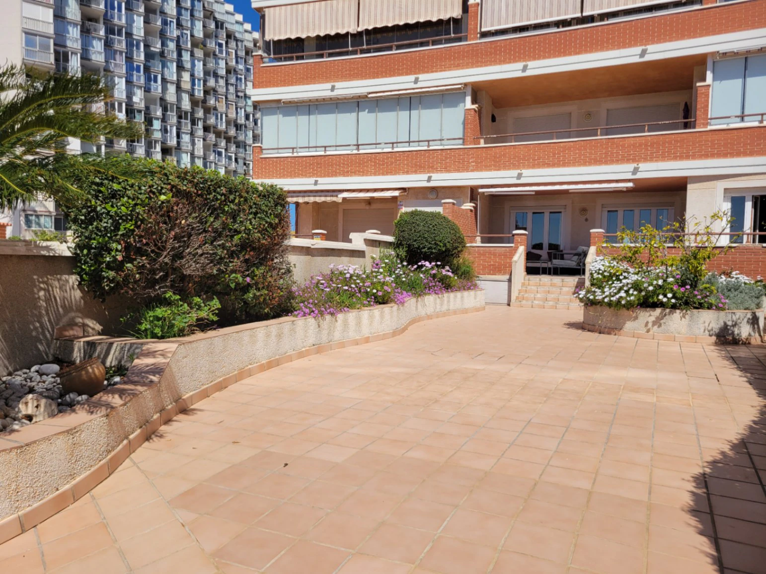 Apartamento en primera linea de playa con acceso directo a la playa.