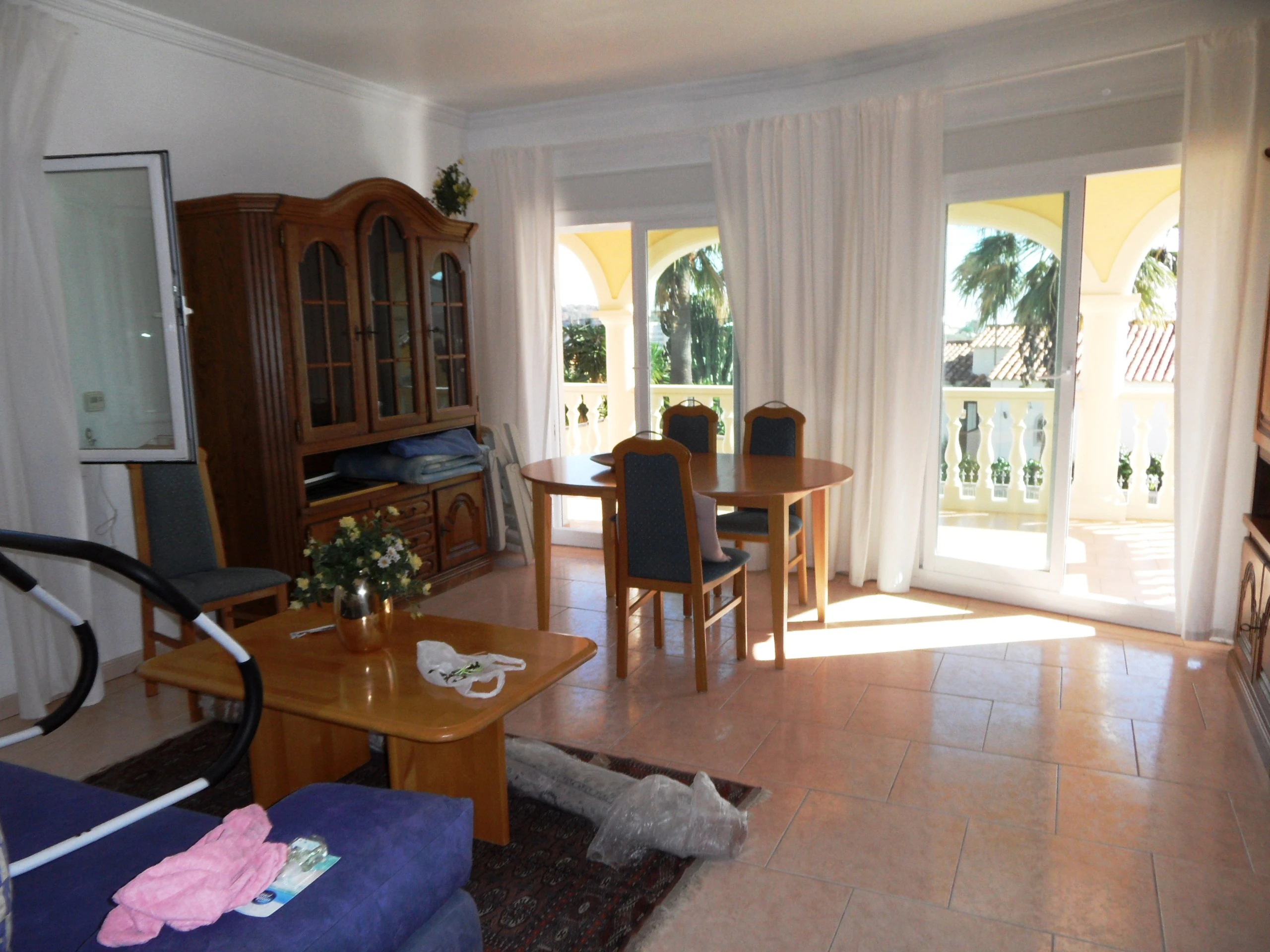 Amplia villa con preciosas vistas.