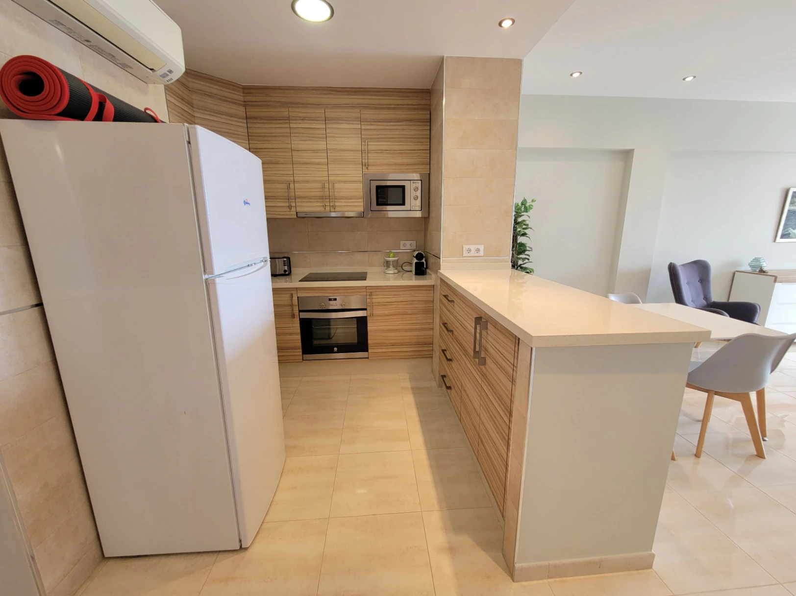 APARTAMENTO CERCA DE TODOS LOS SERVICIOS Y DE LA PLAYA
