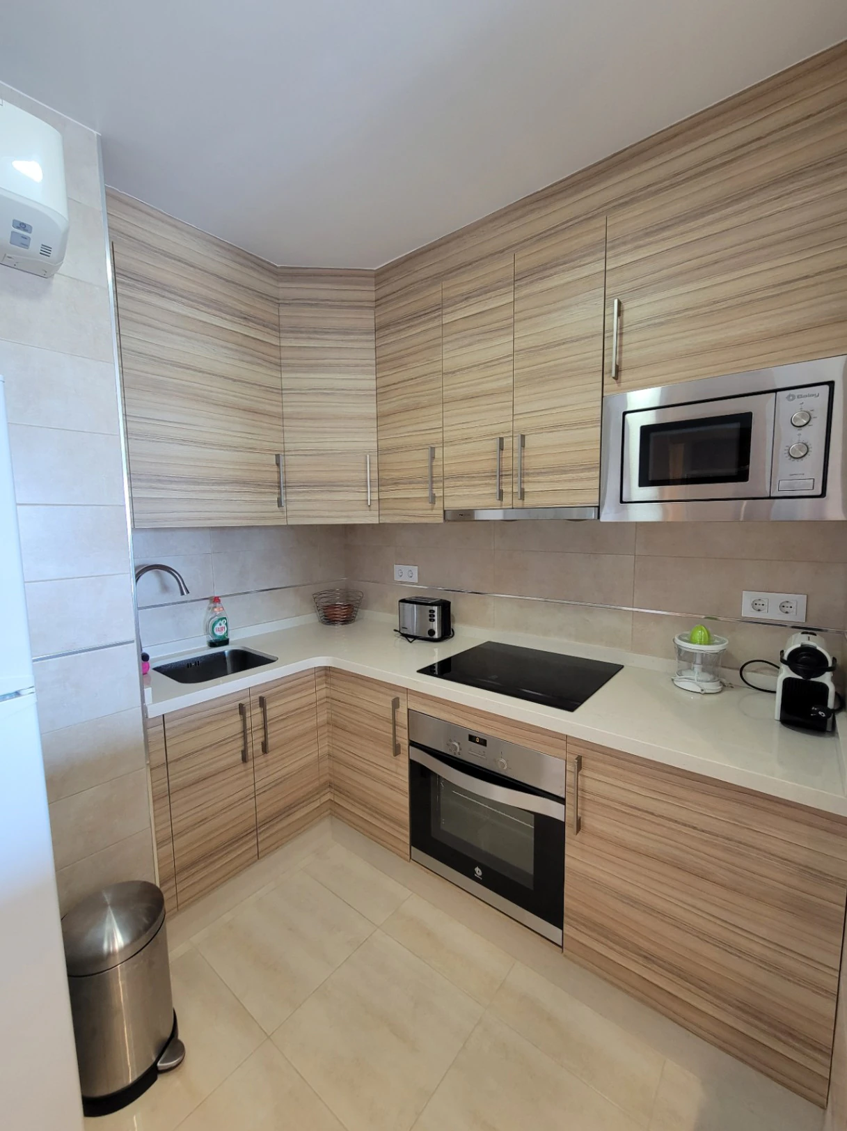 APARTAMENTO CERCA DE TODOS LOS SERVICIOS Y DE LA PLAYA