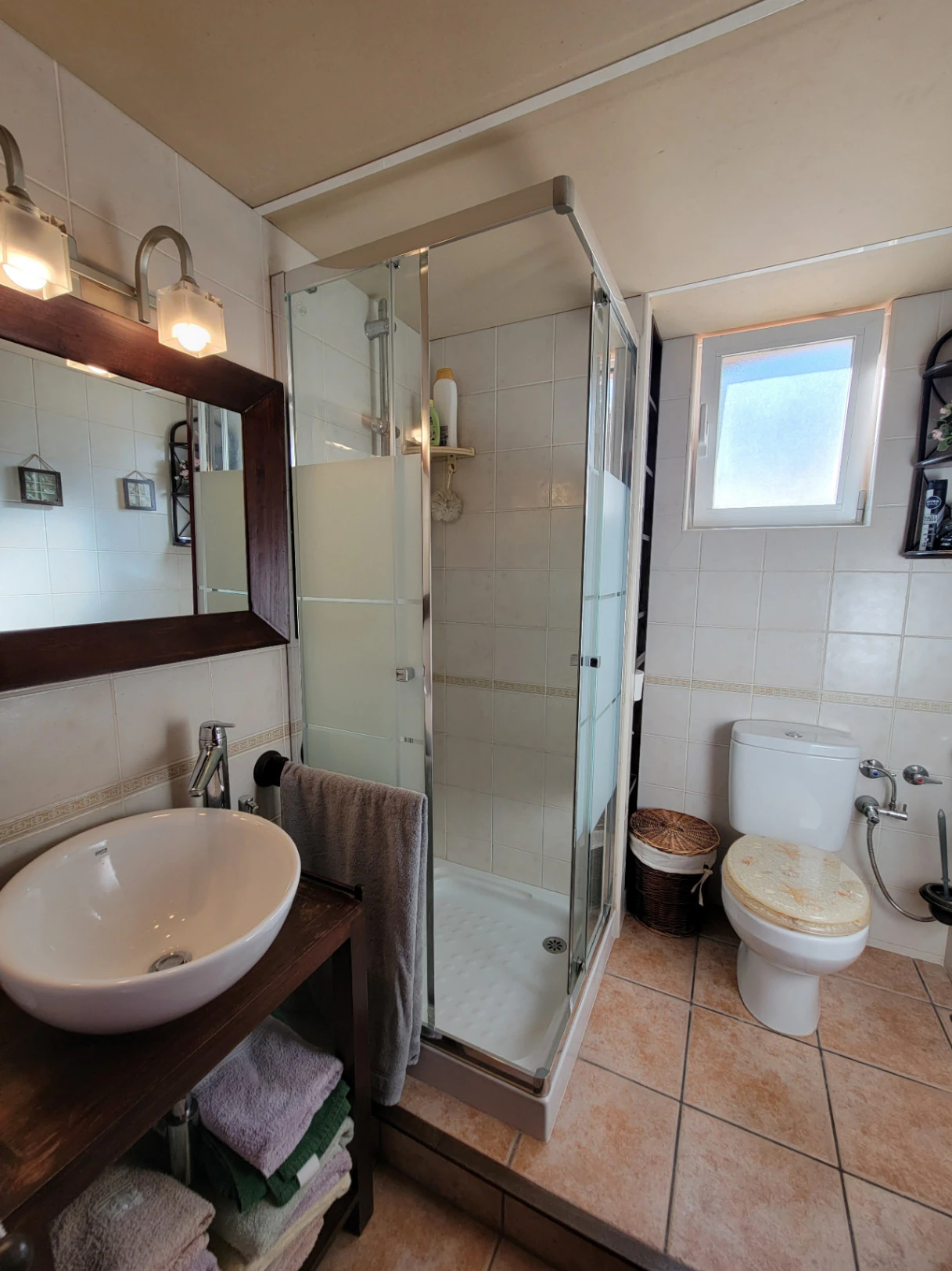 VILLA CON APARTAMENTO DE INVITADOS EN BUENA UBICACION