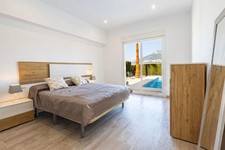 Villa en Venta en Casanova, Calpe, Alicante