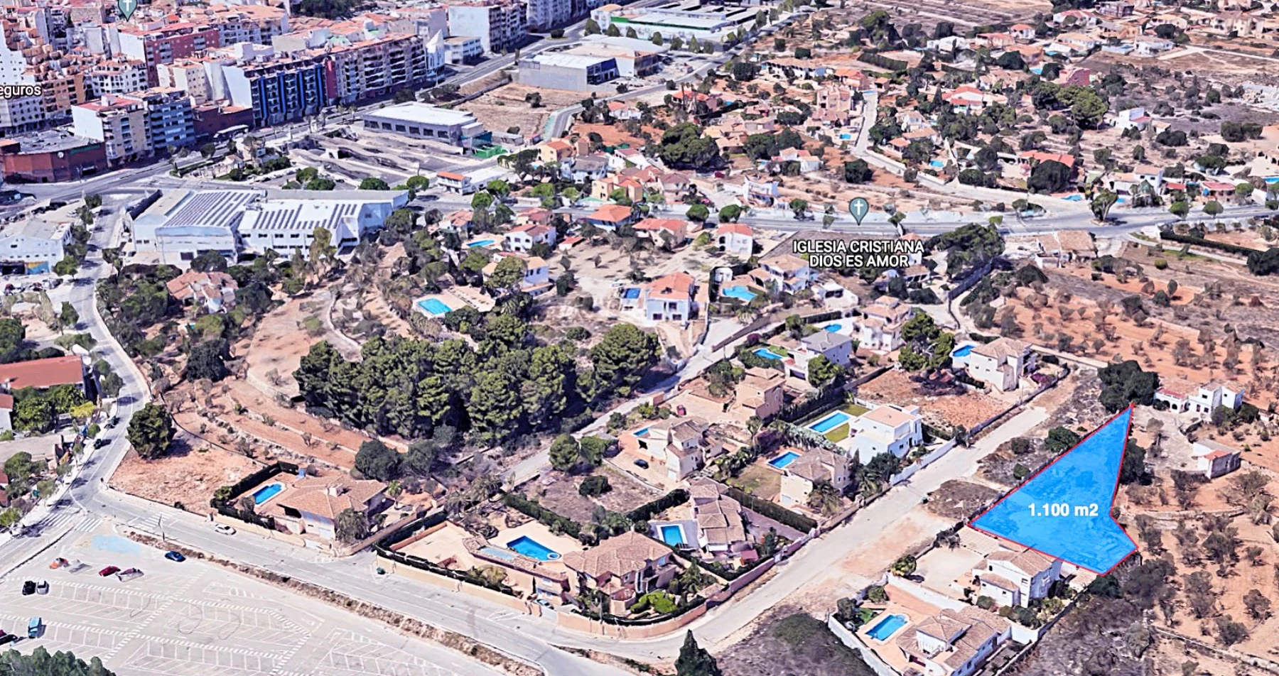 Parcela a la venta en Calpe, muy cerca del centro y servicios.