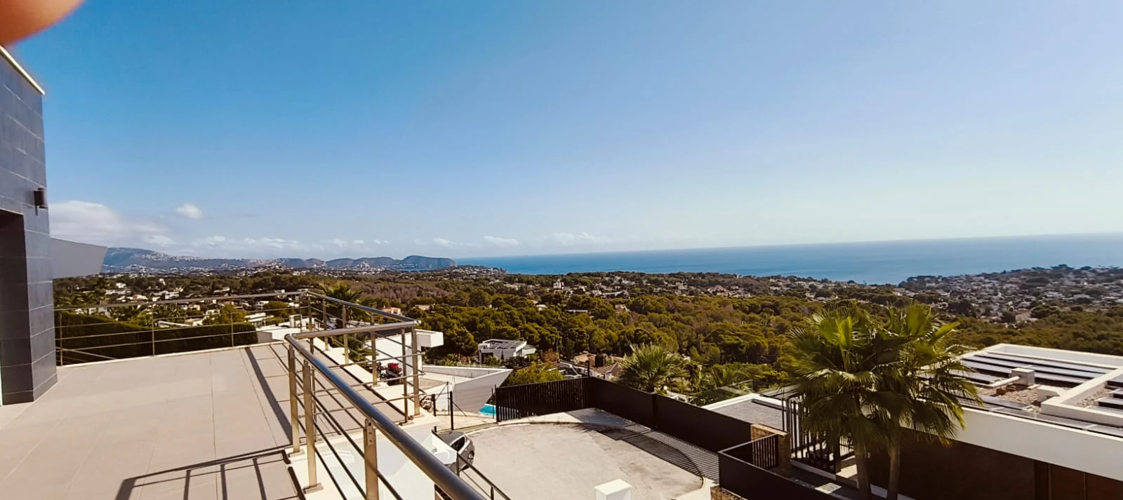 Exclusiva villa en Calpe con vistas panorámicas al Mediterráneo