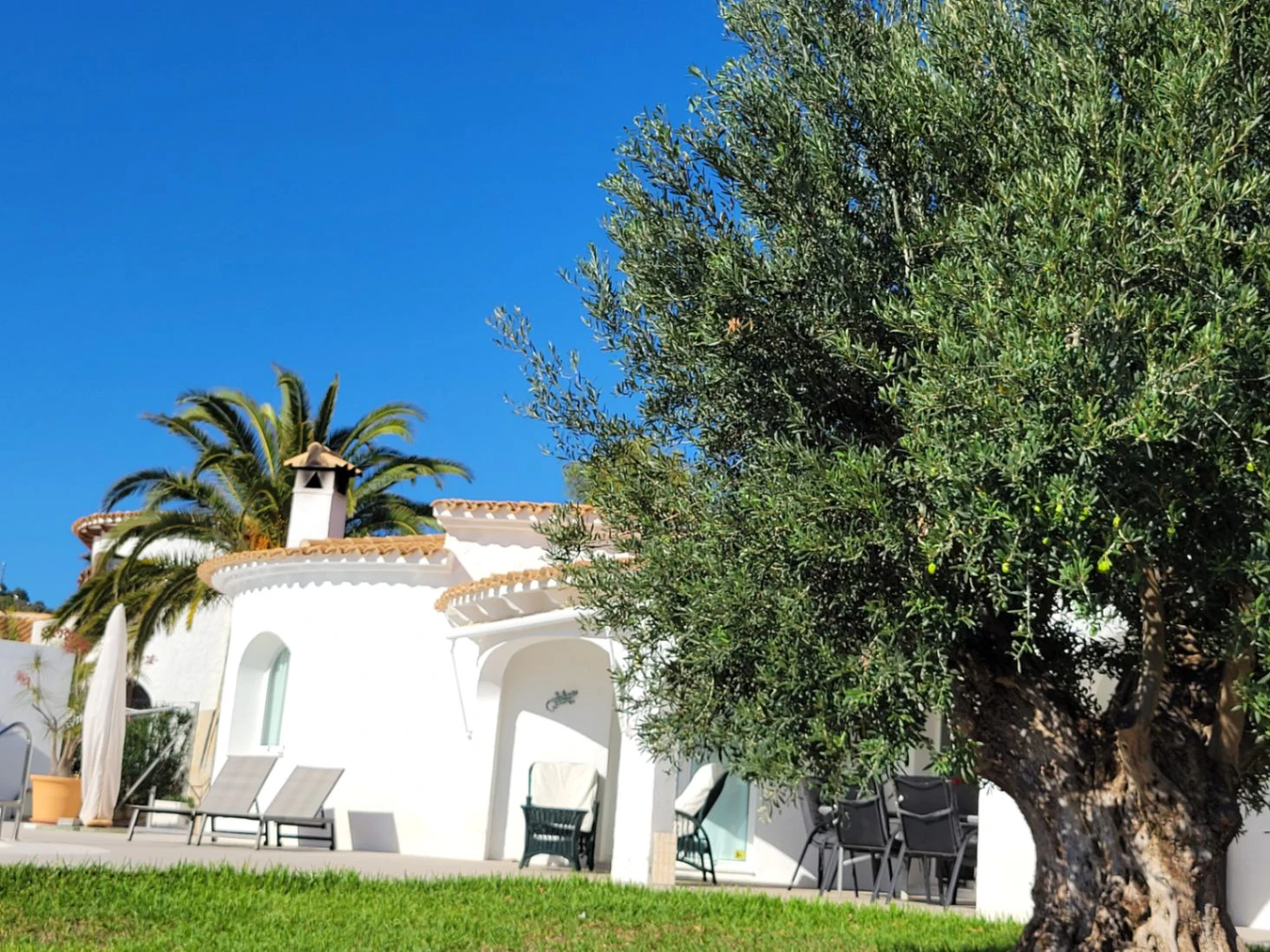 VILLA PRECIOSA CERCA DE TODOS LOS SERVICIOS