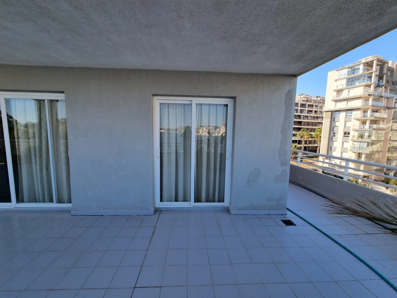 APARTAMENTO SITUADO EN PRIMERA LINEA