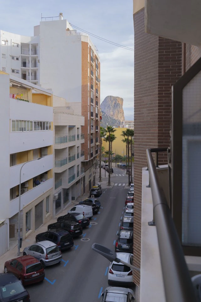 BONITO APARTAMENTO TOTALMENTE RENOVADO