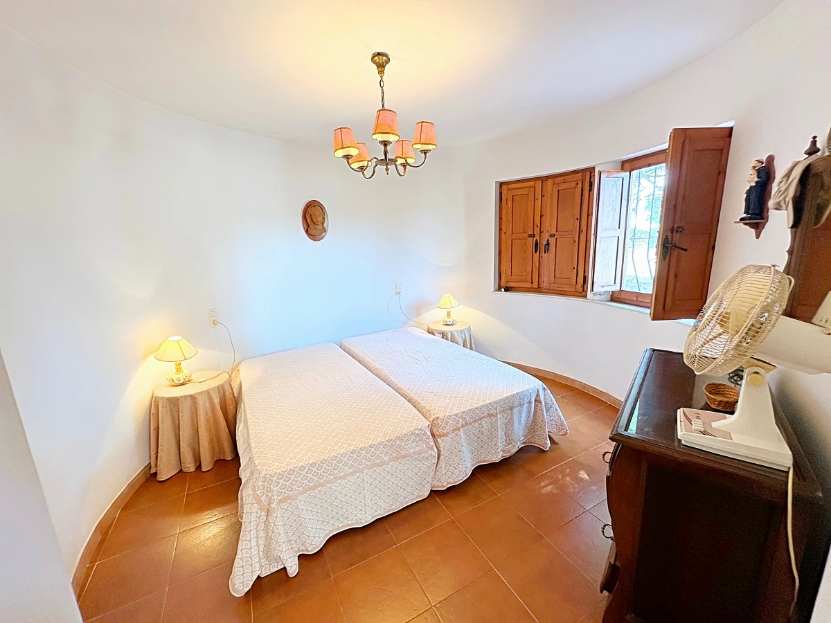 En zona de Los Pinos Si te identificas con el estilo mediterráneo...Esta es tu casa!!