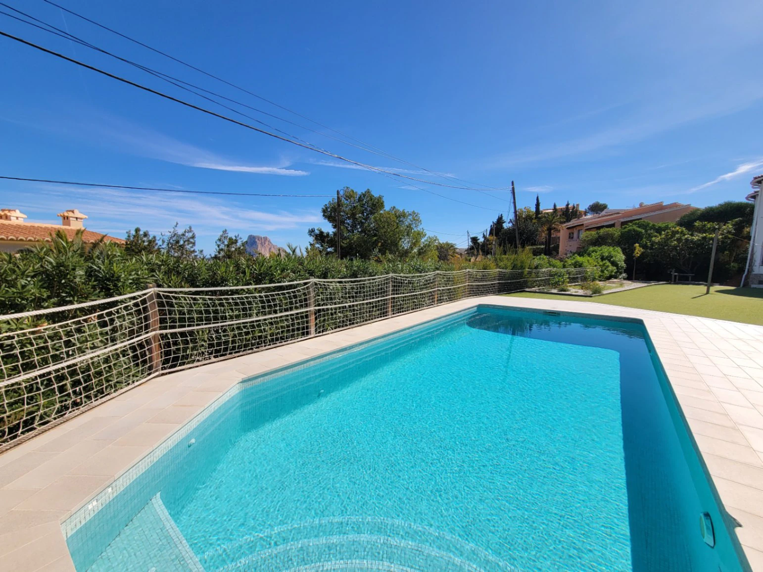 VILLA EN MARYVILLA CON VISTAS ESPECTACULARES CON PROYECTO MODERNO