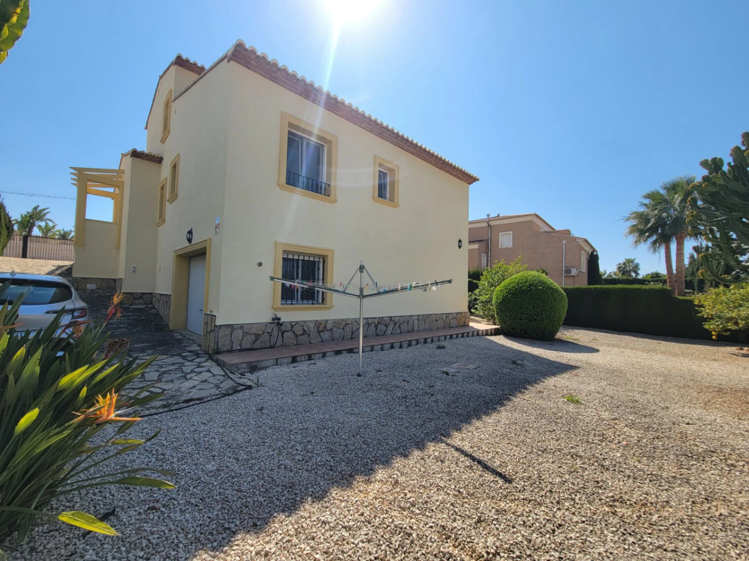 VILLA UBICADA EN MUY BUENA ZONA