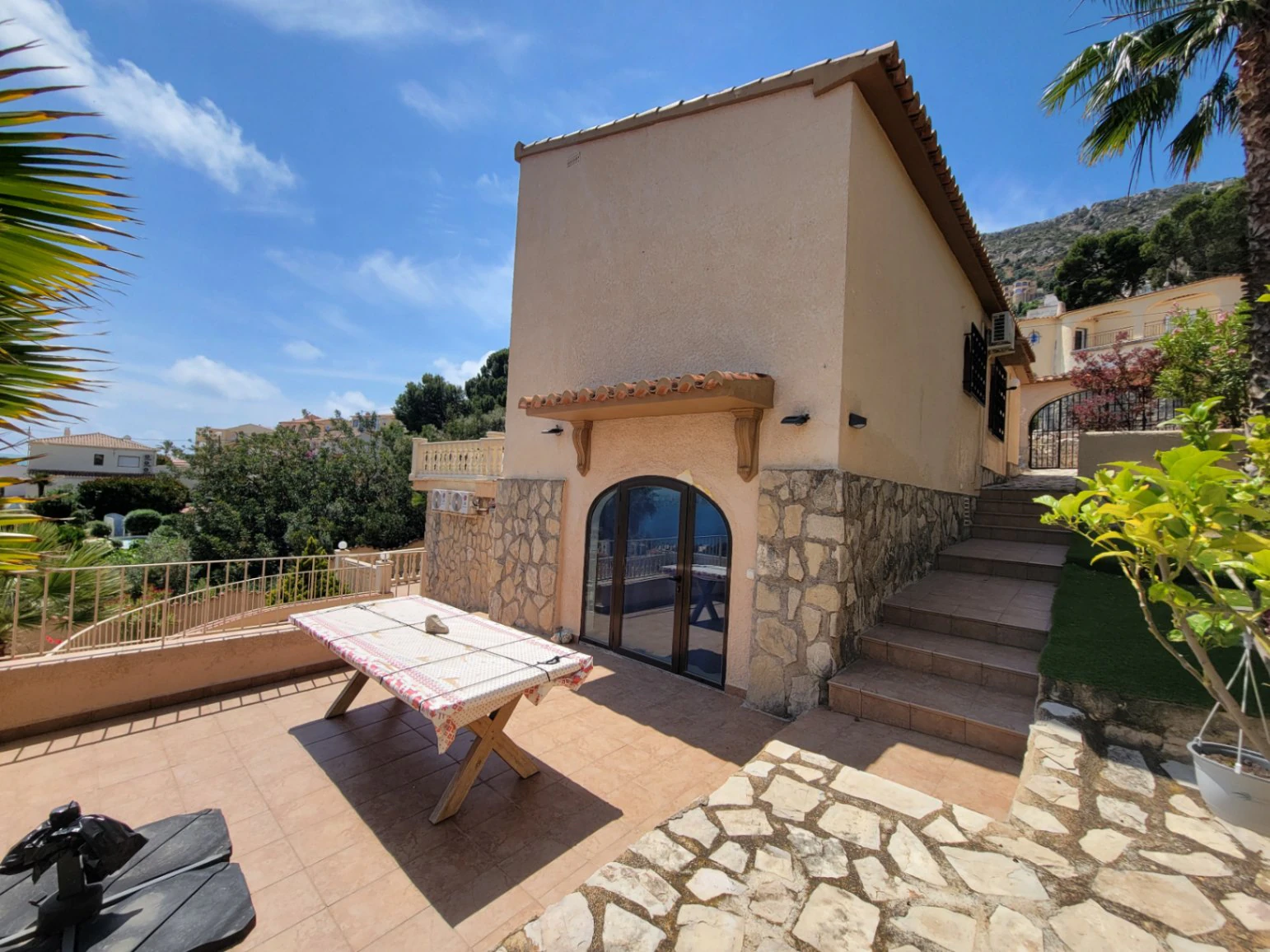 VILLA EN MARYVILLA CON VISTAS ESPECTACULARES